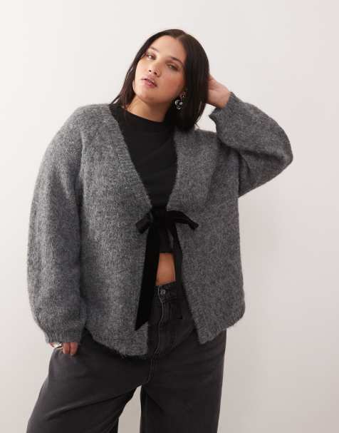 Noisy May Curve – Leichte Wende-Strickjacke in Grau mit Schleifendetail - view 1