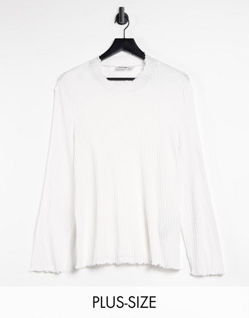 Noisy May Curve Lettuce Hem Top In White Asos