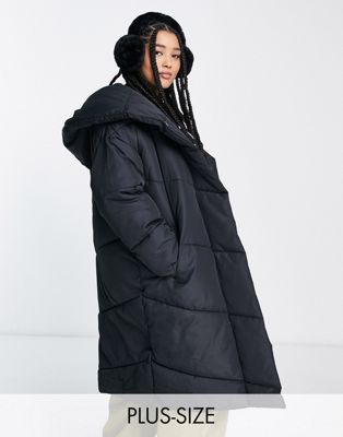 longline padded coat in black