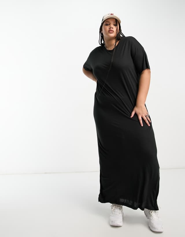 Noisy May Curve maxi t-shirt dress in black