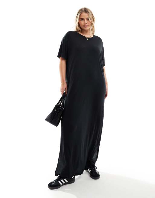 Noisy May Curve - Maxi T-shirtjurk in zwart