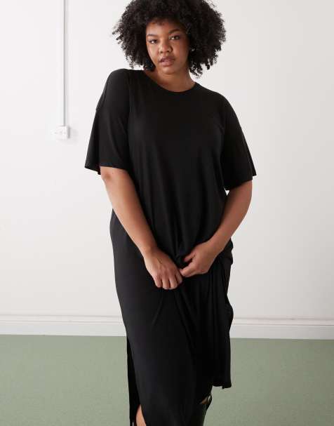 plus size midi t shirt dress EVERYDAY ESSENTIALS CREW NECK T-SHIRT WITH SIDE SLIT IN BLA – Love Marlow style with trainers for a laid Plus Size T-Shirt Dresses |