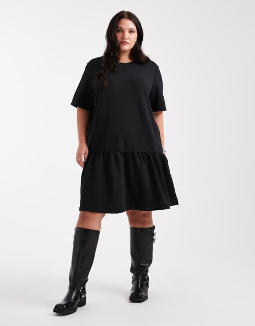 Noisy May Curve - Mini jurk van stof in scuba-stijl stof met verlaagde zoom in zwart