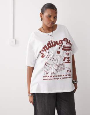 Noisy May Curve - Oversize-T-Shirt in Weiß mit Kaffeeprint