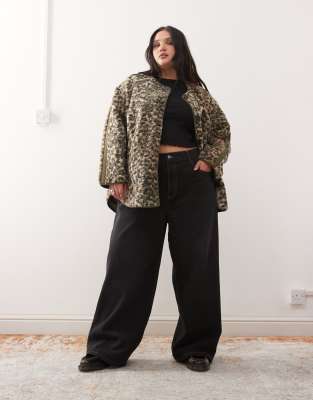 Noisy May Curve - Oversize-Teddyjacke ohne Kragen mit Leopardenmuster-Schwarz