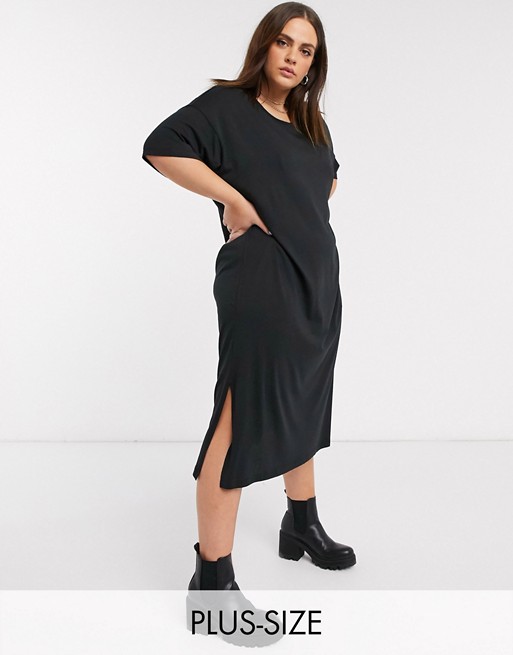 Noisy May Curve oversized t-shirt dress with side split in black