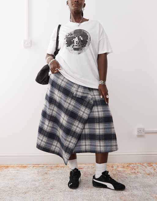 Noisy May Curve oversized T-shirt with disco ball in white