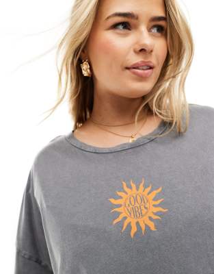 Noisy May Curve Noisy May Curve oversized t-shirt with good vibes print in washed grey