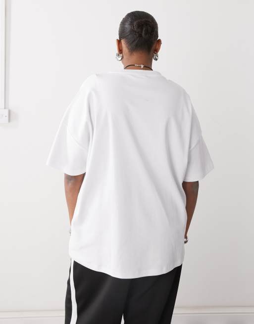 Noisy May Curve oversized t-shirt with kiss me print in white, 4 of 4