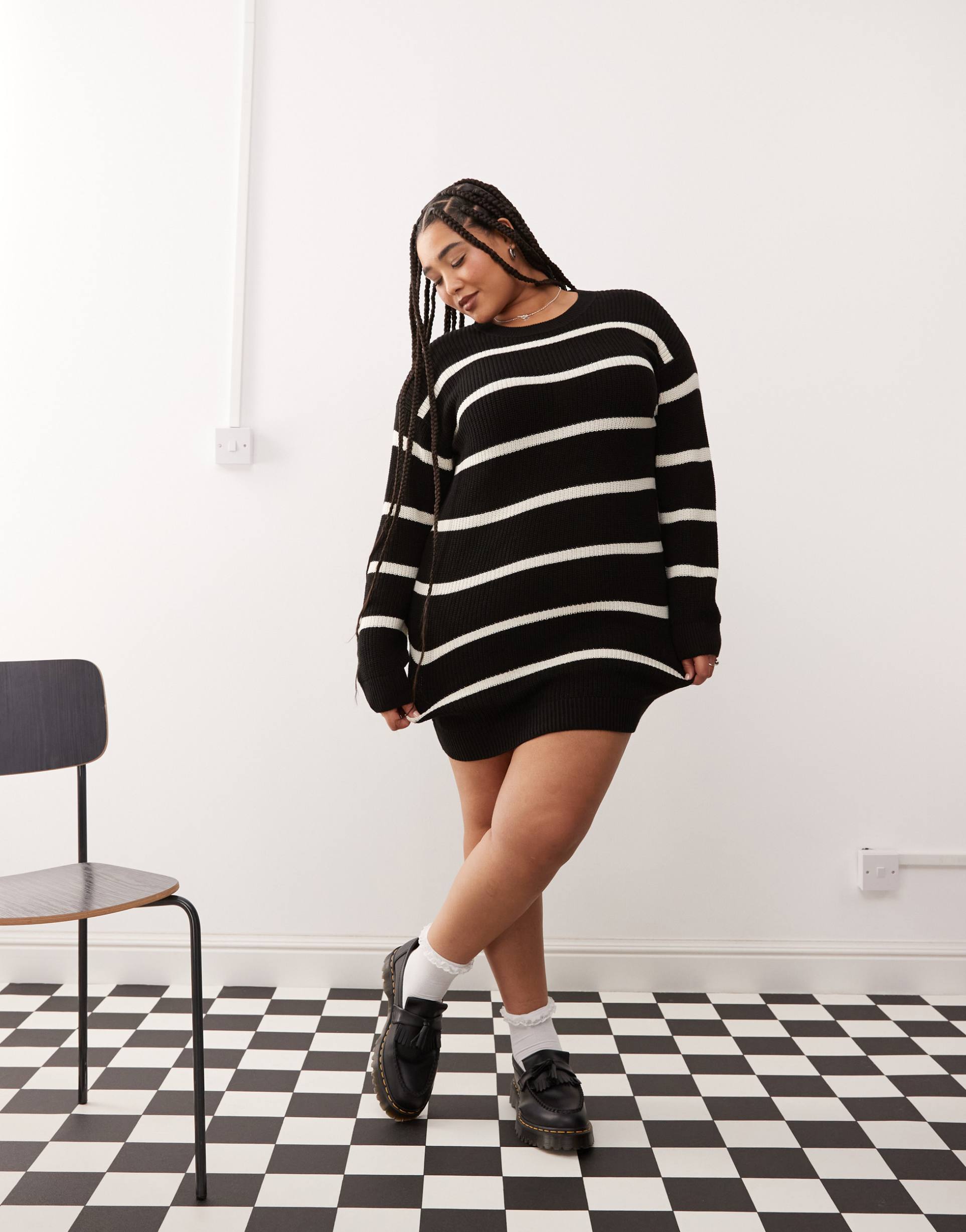 noisy may curve slouchy knit dress in black with beige stripe