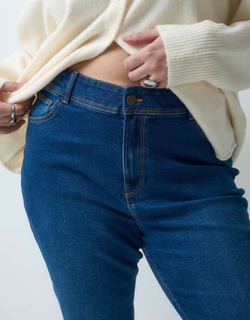 Noisy May Curve Stevie mid rise bootcut jeans in dark blue denim, 4 of 5