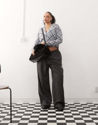 wide leg pants with side stripe in charcoal-Gray