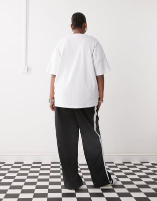 Noisy May Curve Wide Leg Sweatpants With Side Stripe In Black