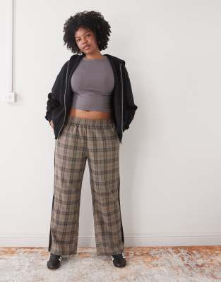 Noisy May Curve Noisy May Curve wide leg trouser with side stripe in beige check-Neutral