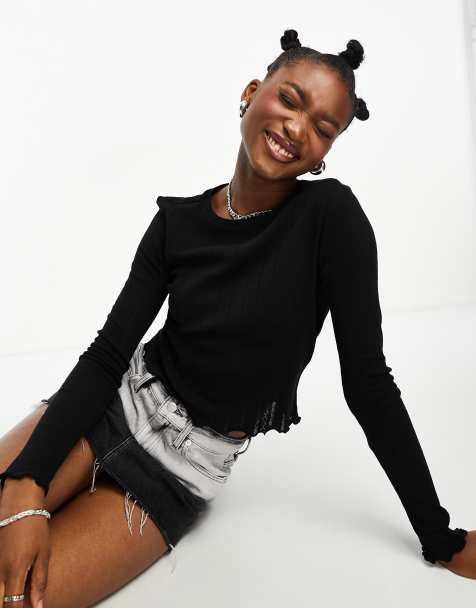 Noisy May – Czarny top z karbowanym brzegiem - view 1