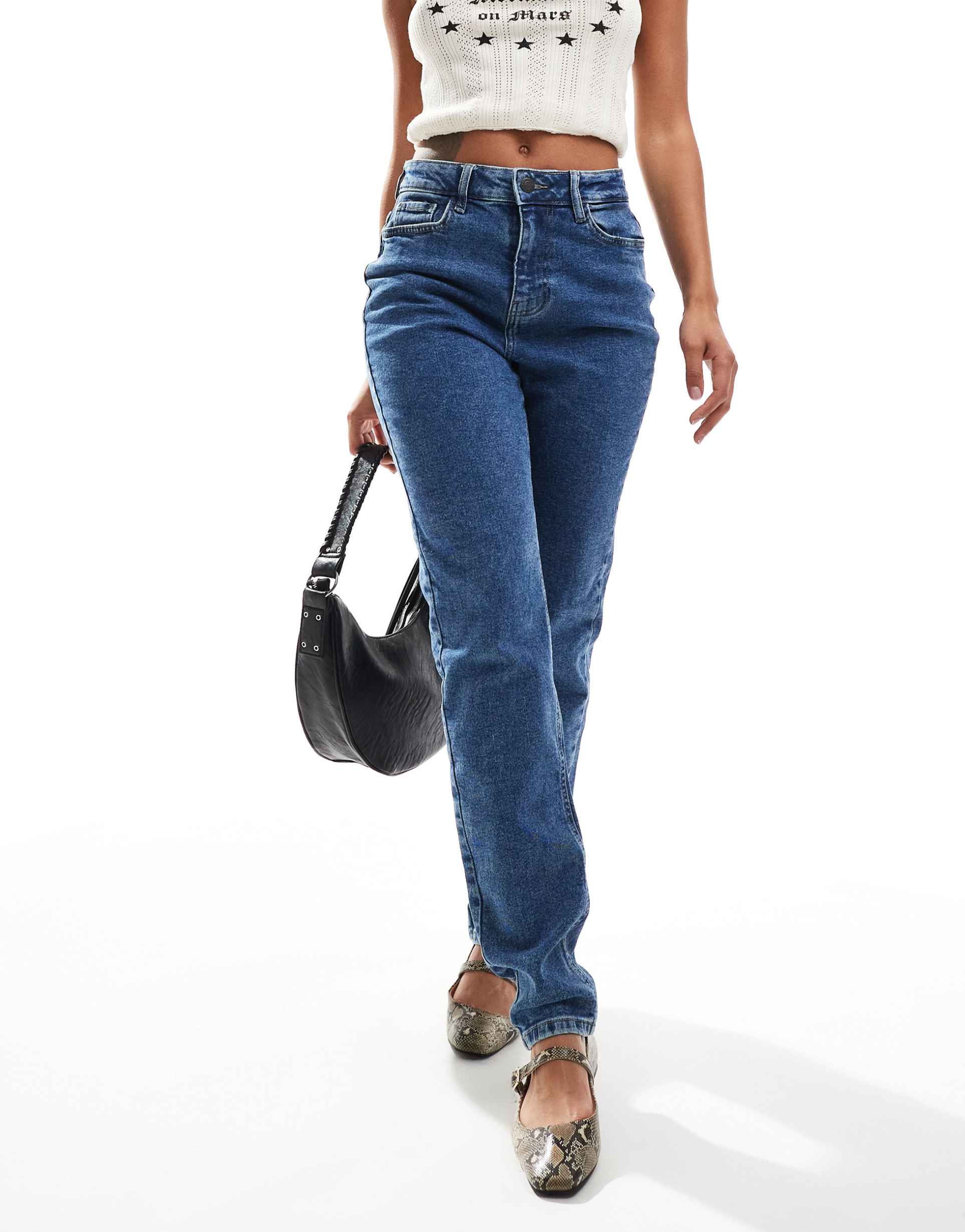 noisy may daisy high waist mom jeans in mid blue acid wash