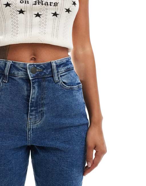 Noisy May – Daisy – Mom-Jeans in Mittelblau mit Acid-Waschung und hohem Bund, 5 von 5