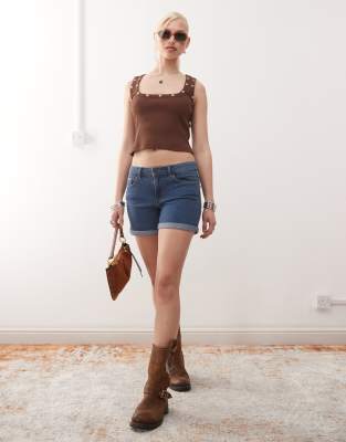 Noisy May - Debby - Jeans-Shorts in mittelblauer Waschung