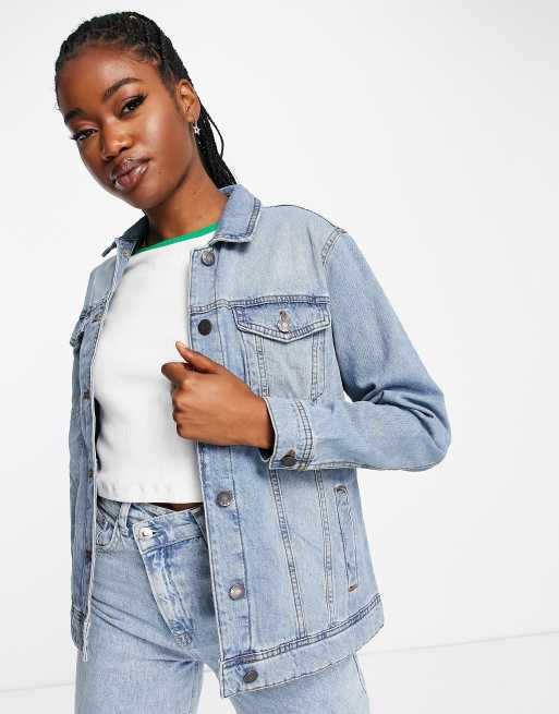 Light wash outlet denim jacket