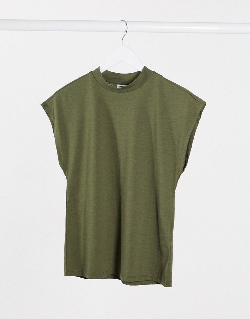 Noisy May – Denny – Grön t-shirt med hög krage