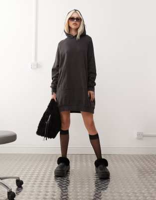 noisy may distroyed hoodie dress in charcoal