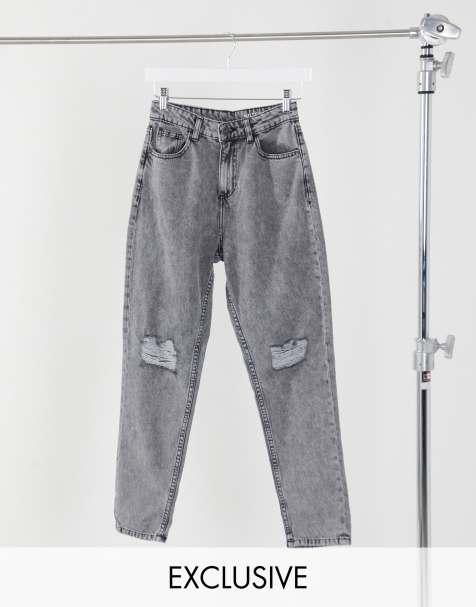 Noisy May exclusive mom jeans with high waist and destroyed knees in light gray denim - view 1