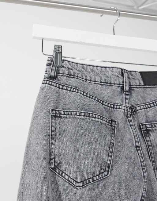 Noisy May exclusive mom jeans with high waist and destroyed knees in light grey denim, 4 of 4