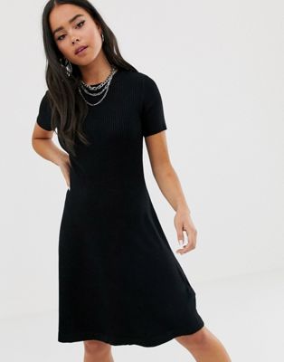 Noisy May - Gebreide jurk met korte mouwen-Zwart