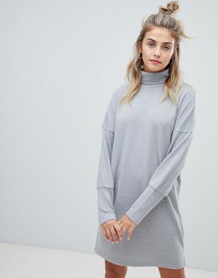 Noisy May - Gebreide mini-trui-jurk met col en vleermuismouwen in grijs
