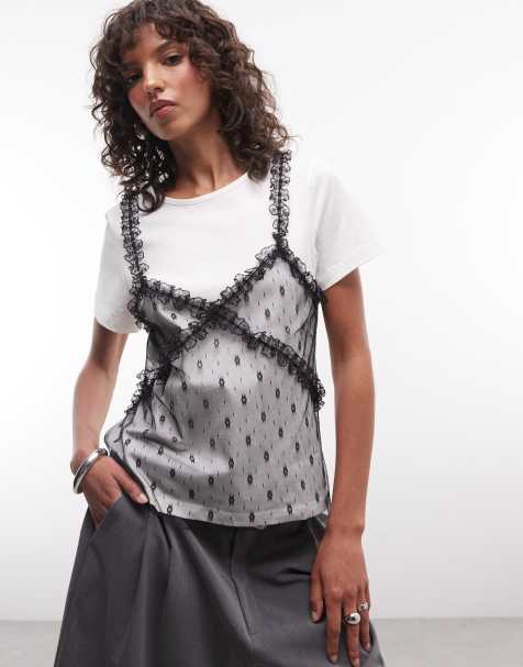 Noisy May gelaagd T-shirt met kantdetail in wit - view 1