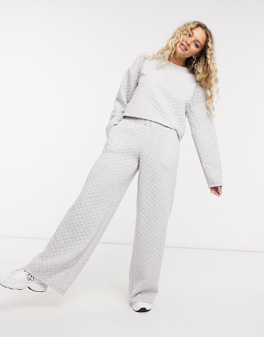 Noisy May - Gewatteerde broek met wijde pijpen van tricot combi-set in grijs