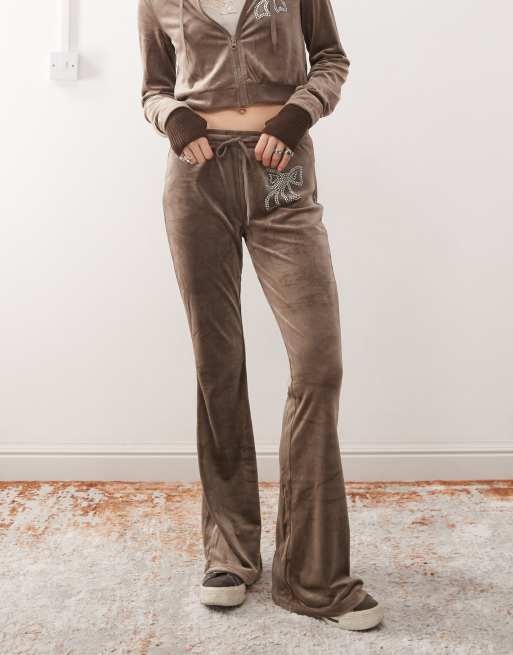 Noisy May high waisted velour pants in mink (part of a set), 2 of 5