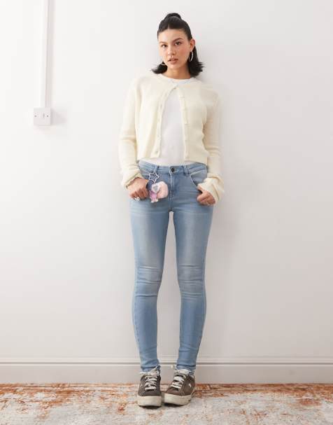 Noisy May – Jen – Ljusblå, urtvättade push up-jeans - view 1