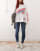 Thumbnail 1 van 5