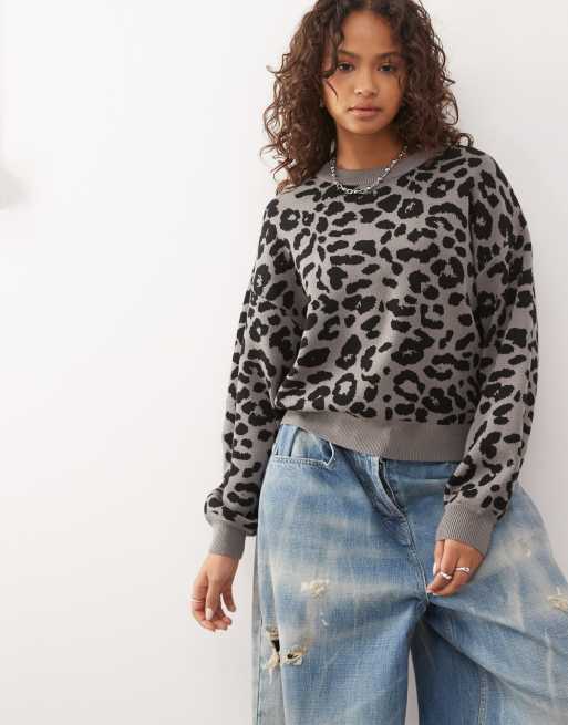 Noisy May knit sweater in gray leopard