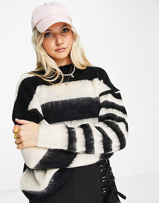  Noisy May knitted jumper in black & white stripe 