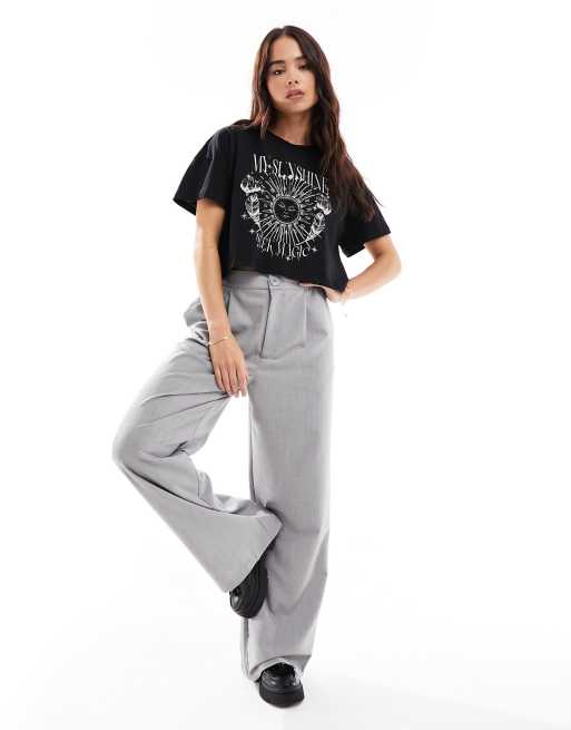 Noisy May – Kurz geschnittenes Oversize-T-Shirt in Schwarz mit Sonnen-Print, 4 von 4