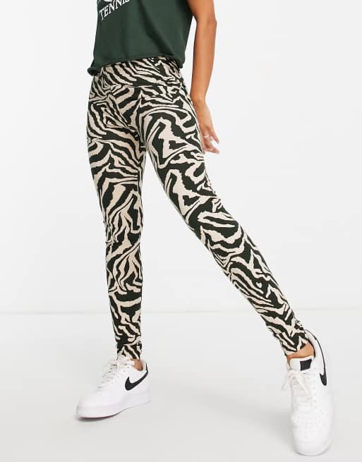 Noisy May – Leggings in Creme mit Zebraprint