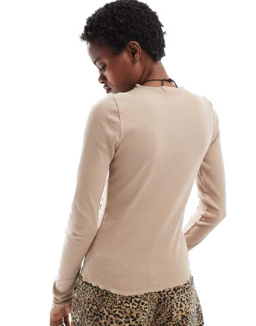 Noisy May lettuce edge long sleeve top with seam detail in beige, 3 of 4
