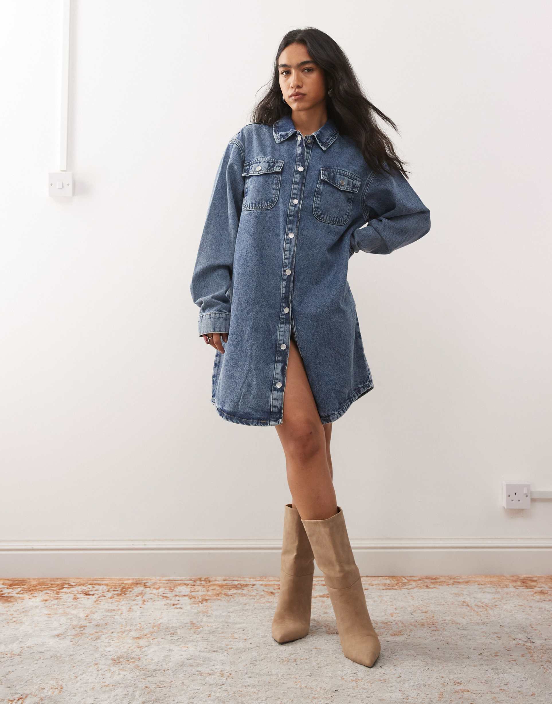 noisy may long sleeve denim shirt dress in washed blue denim