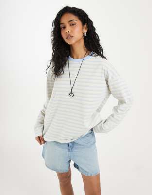 Noisy May Long Sleeve Sweatshirt In Neutral