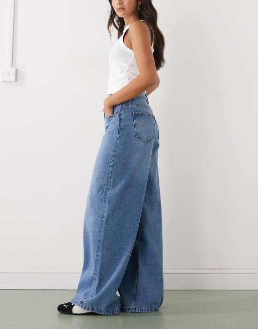 Noisy May low rise wide leg jeans in mid blue denim, 2 of 5