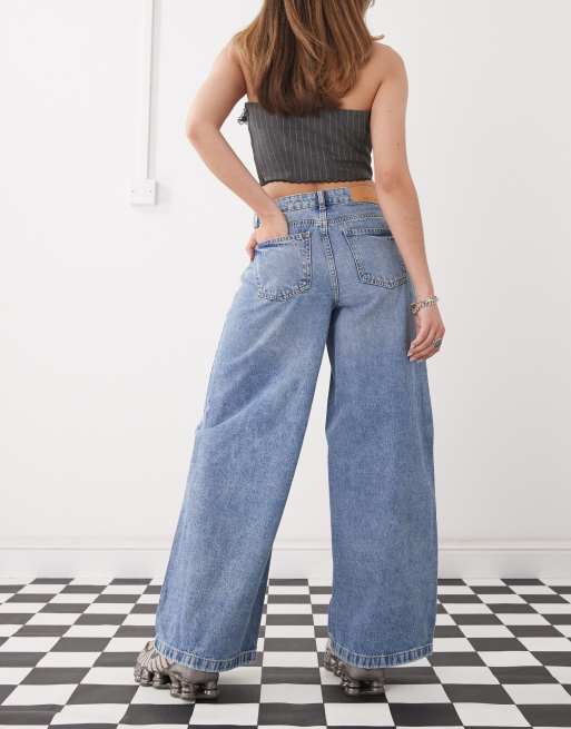Noisy May - Lyseblå jeans med mellemhøj talje og vide ben i denim, 2 af 5