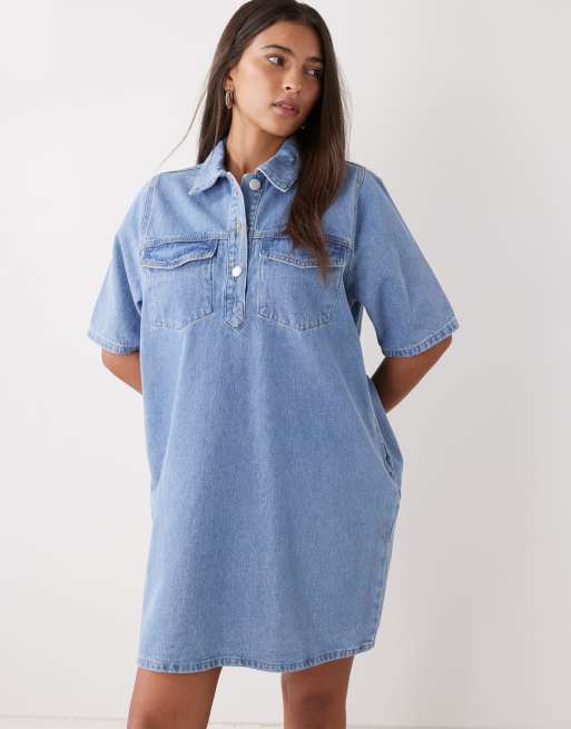 Noisy May - Lyseblå oversized denimkjole med firkantet pasform og lommer, 2 af 4