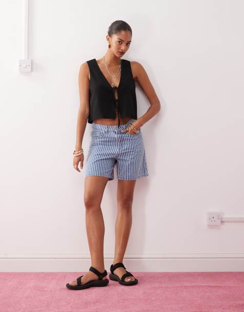 Noisy May - Lyseblå stribede denimshorts med løs pasform - view 1