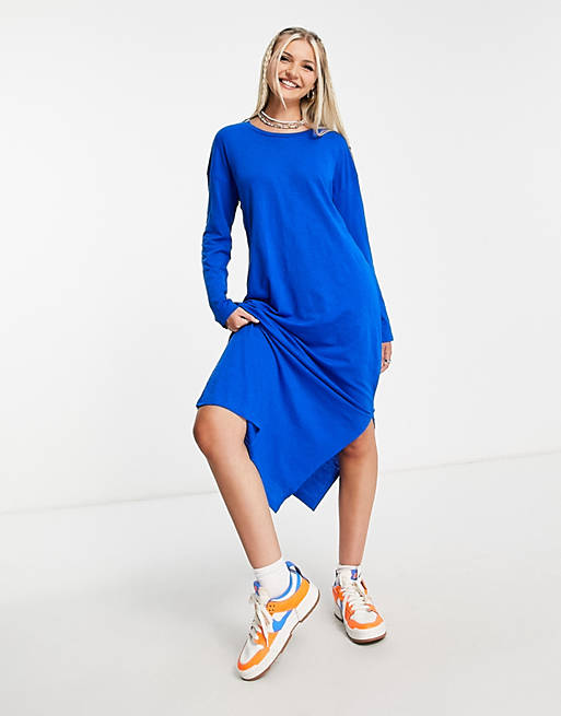 restaurant Had Melting Noisy May maxi T-shirt dress with side slit in bright blue | ASOS
