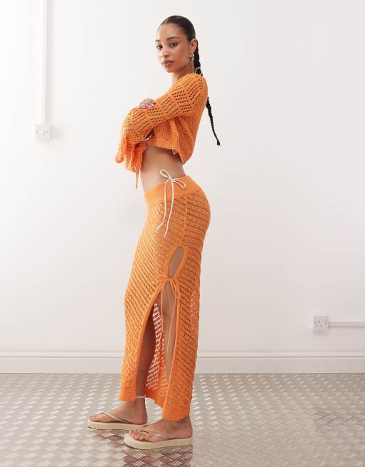 Noisy May – Maxirock im Häkeldesign in Orange mit Bindedetail