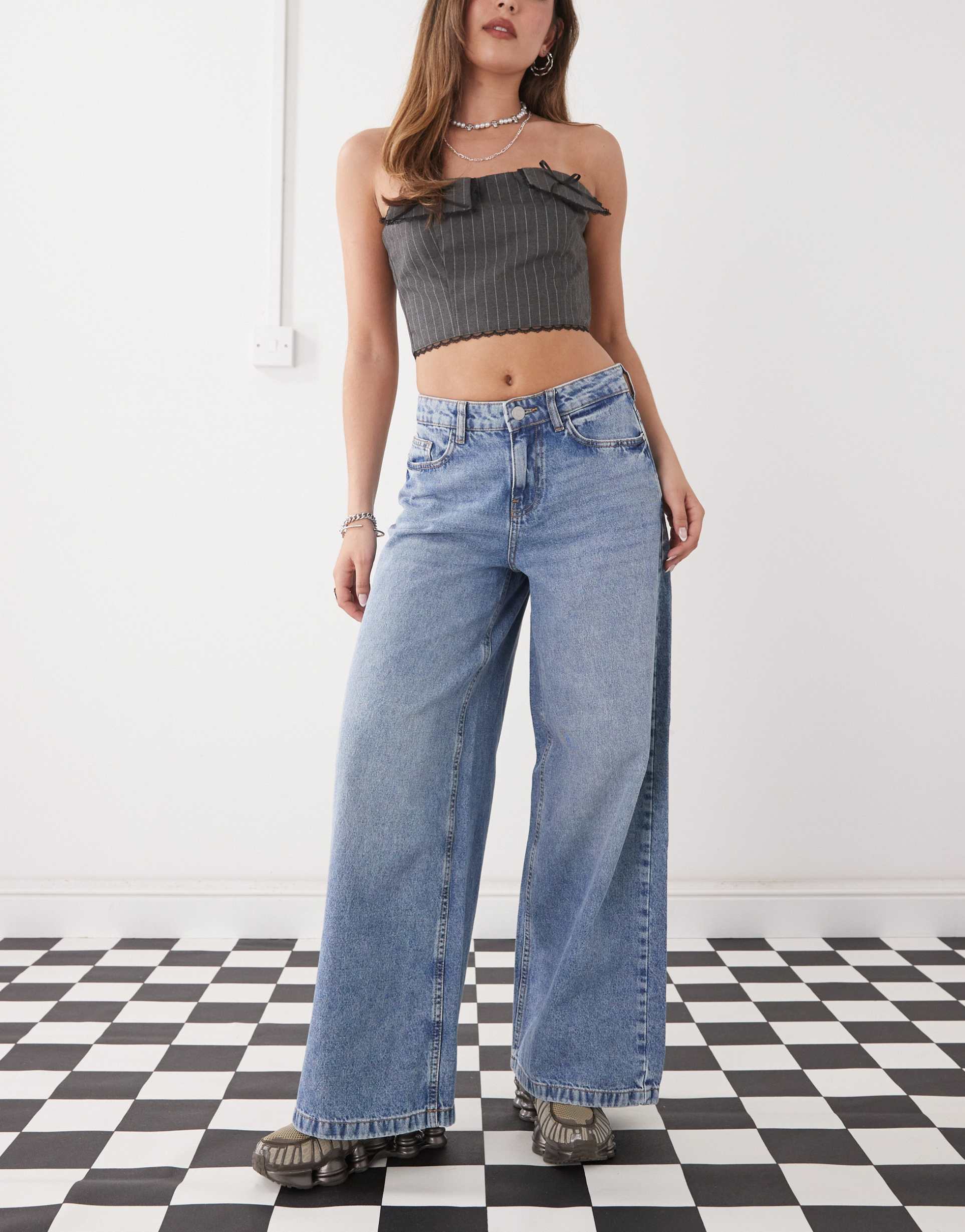 noisy may mid rise wide leg jeans in light blue denim