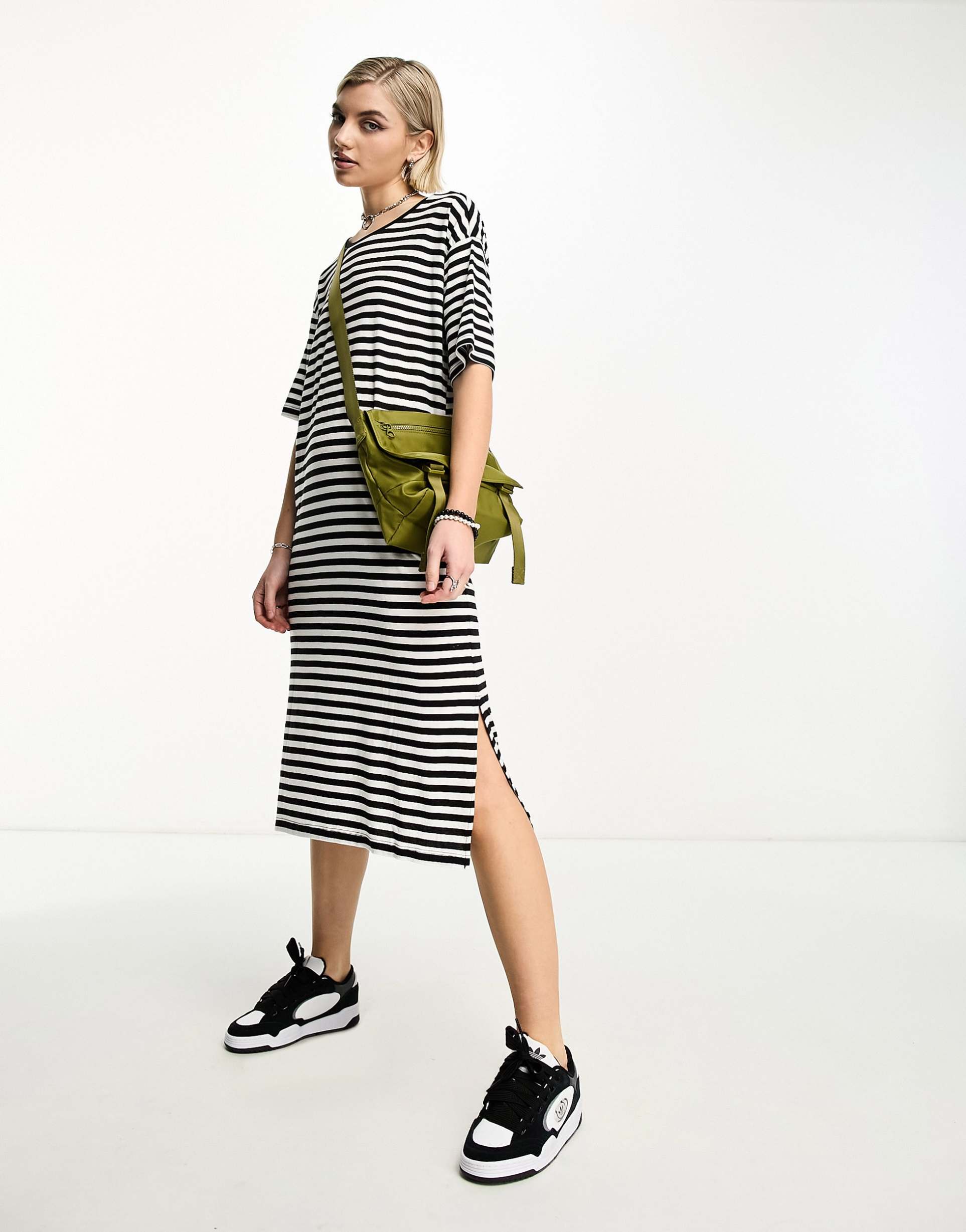 noisy may midi t-shirt dress in black and white stripe