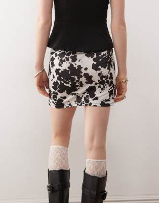 Noisy May Mini Skirt In Black